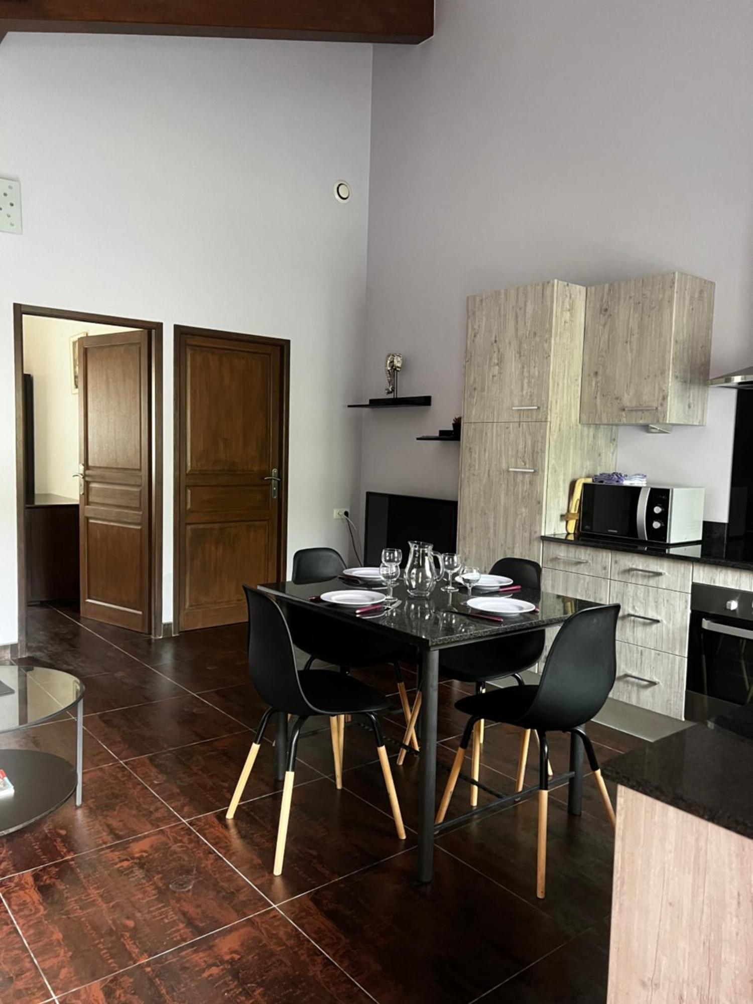 Domaine De La Tannerie Chambres D'Hotes Et Appartements Prades  Εξωτερικό φωτογραφία